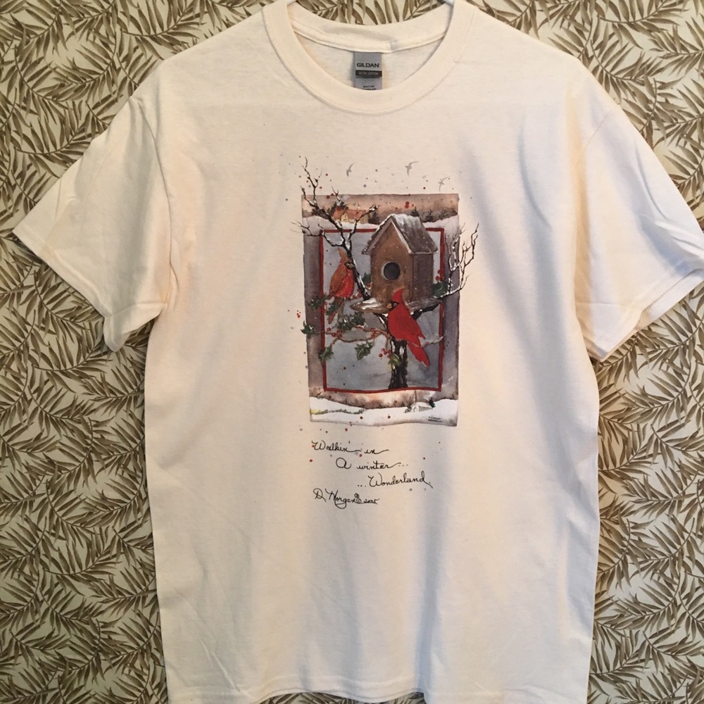 T Shirt Cardinal Winter Birdhouse M NWOT NEW